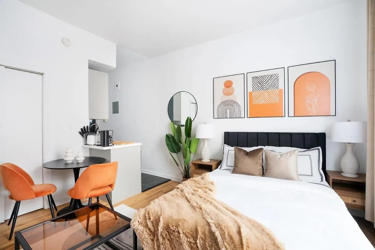 74-3C New Studio In Prime Uws - Gym In Building New York USA