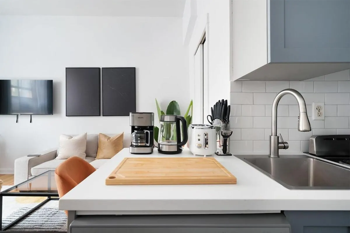 74-3C New Studio In Prime Uws - Gym In Building New York USA